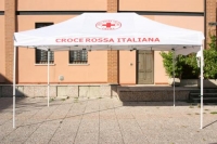 tenda  JF3x4,5 La tenda gazebo pieghevole drs  pronta in meno di 60 secondi, passando cos dalla borsa contenitrice (es. dimensioni tenda 3x4,5 mt chiusa: al prodotto aperto e pronto per l'uso senza alcun bisogno di montaggio (es. dimensioni ten